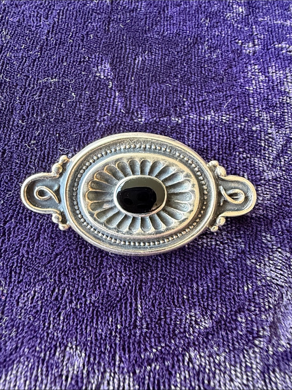 Vintage 925 Sterling Silver Brooch Pin With Black Onyx Gemstone